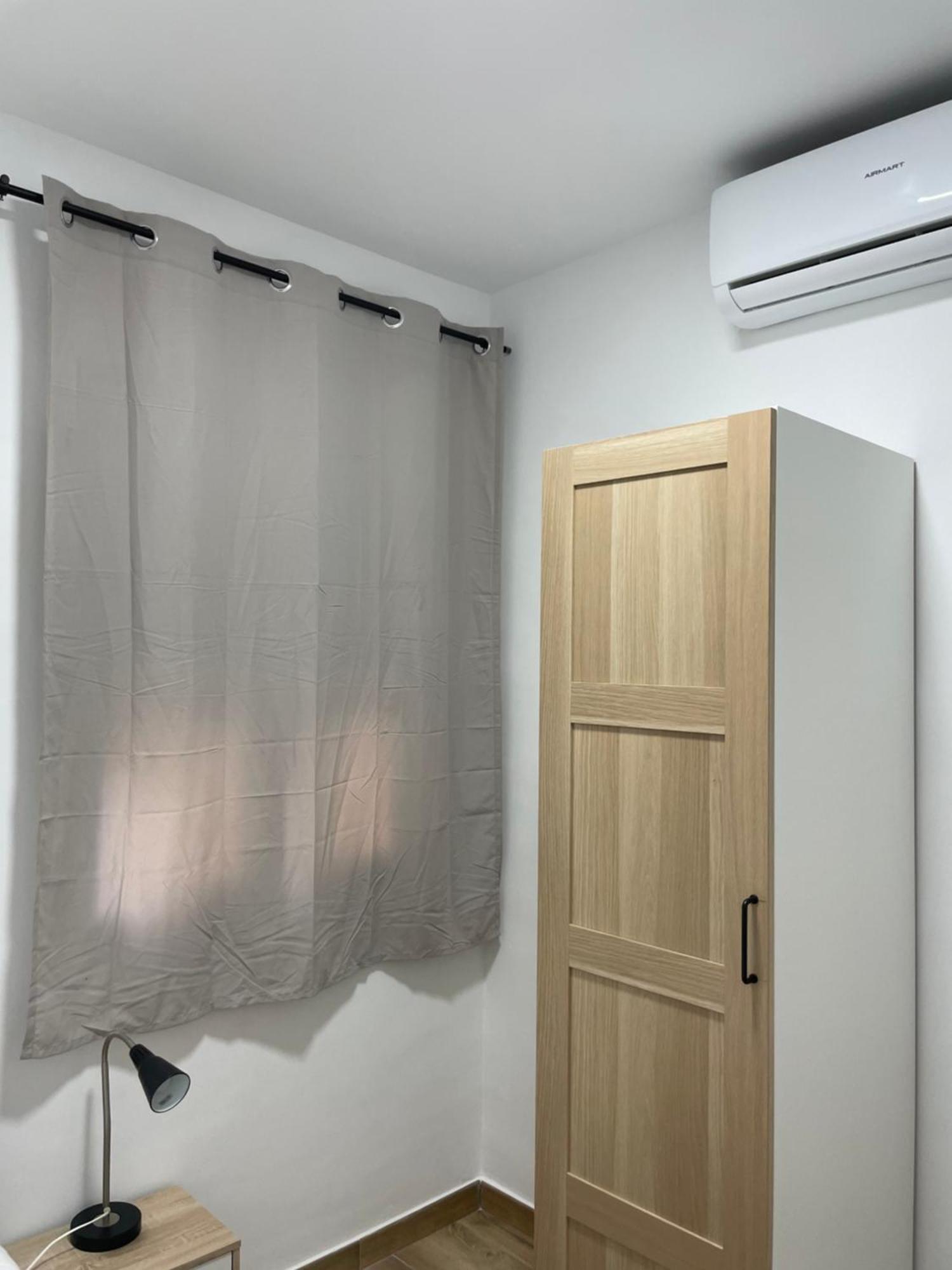 Apartamentos Tarradellas Sants Estacio Barcelona Exterior photo