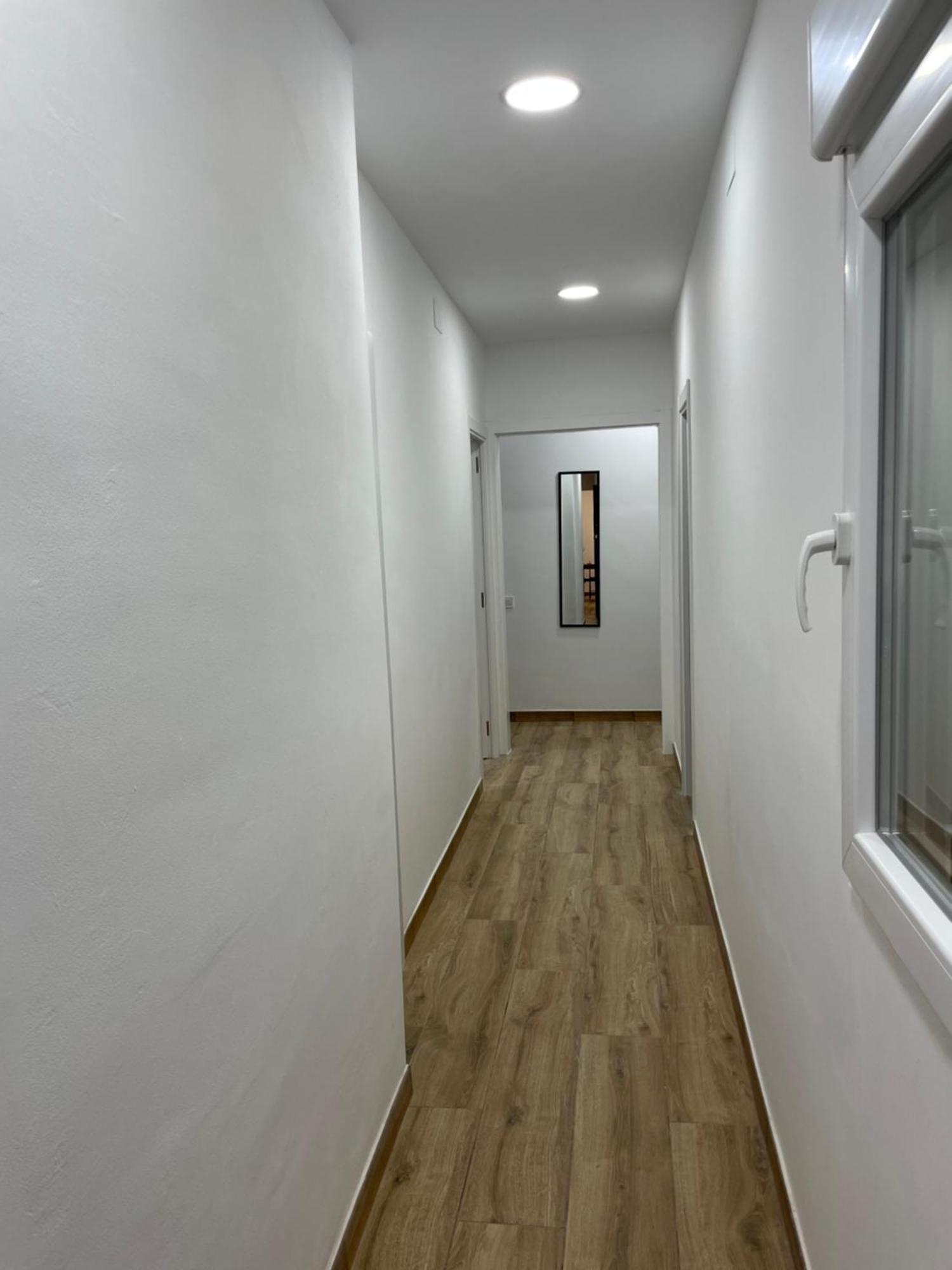 Apartamentos Tarradellas Sants Estacio Barcelona Exterior photo
