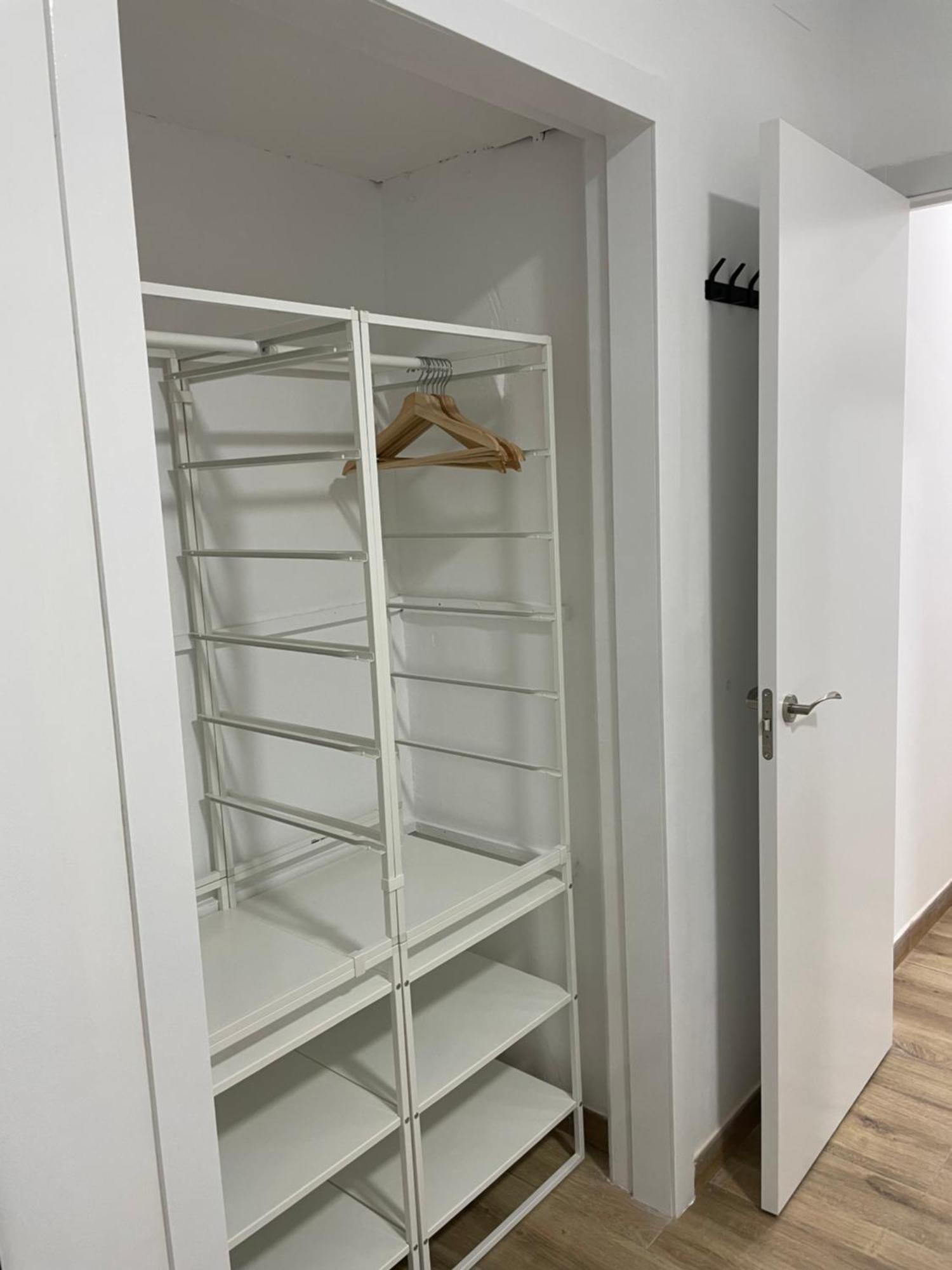 Apartamentos Tarradellas Sants Estacio Barcelona Exterior photo