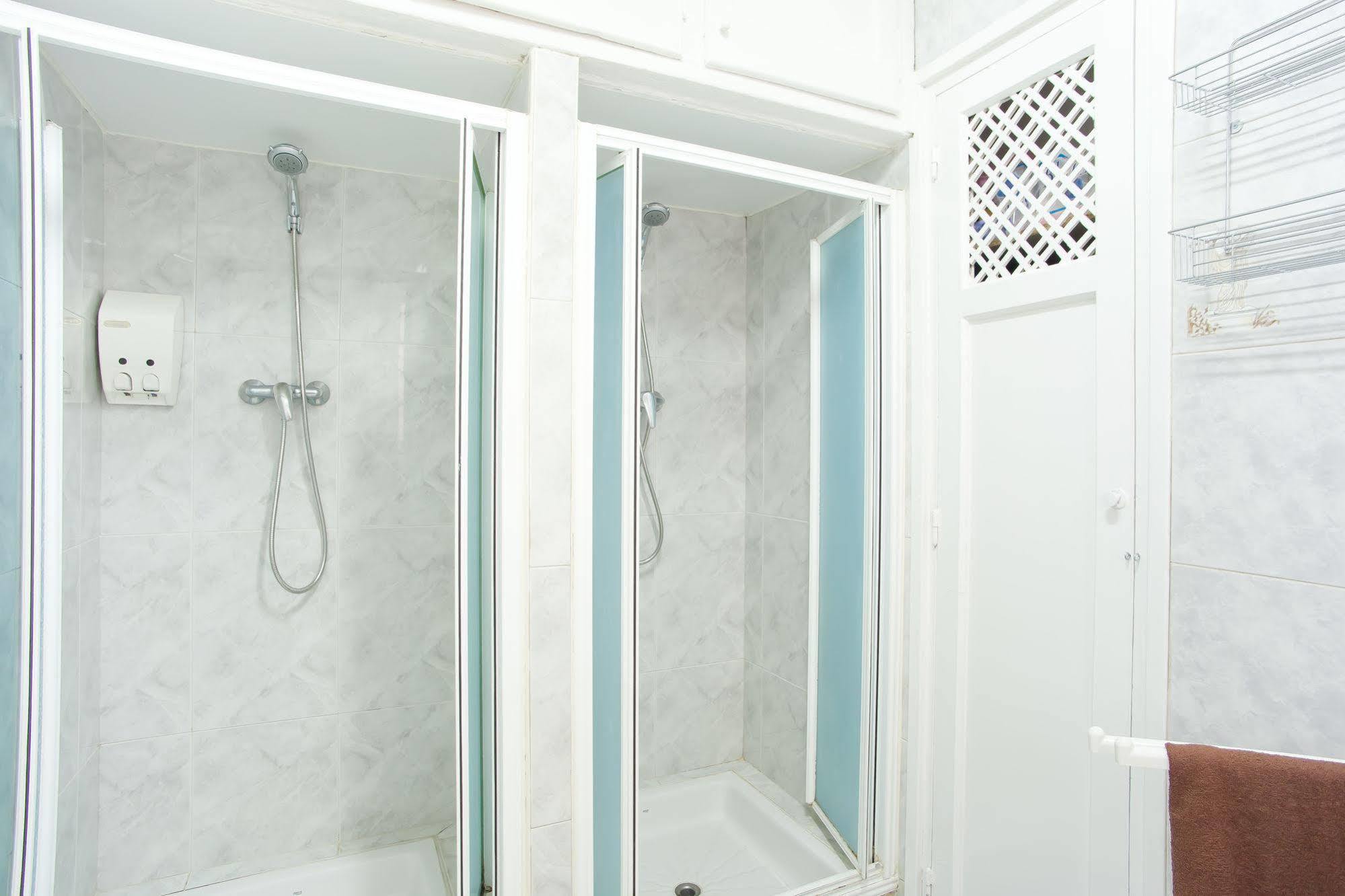 Apartamentos Tarradellas Sants Estacio Barcelona Exterior photo