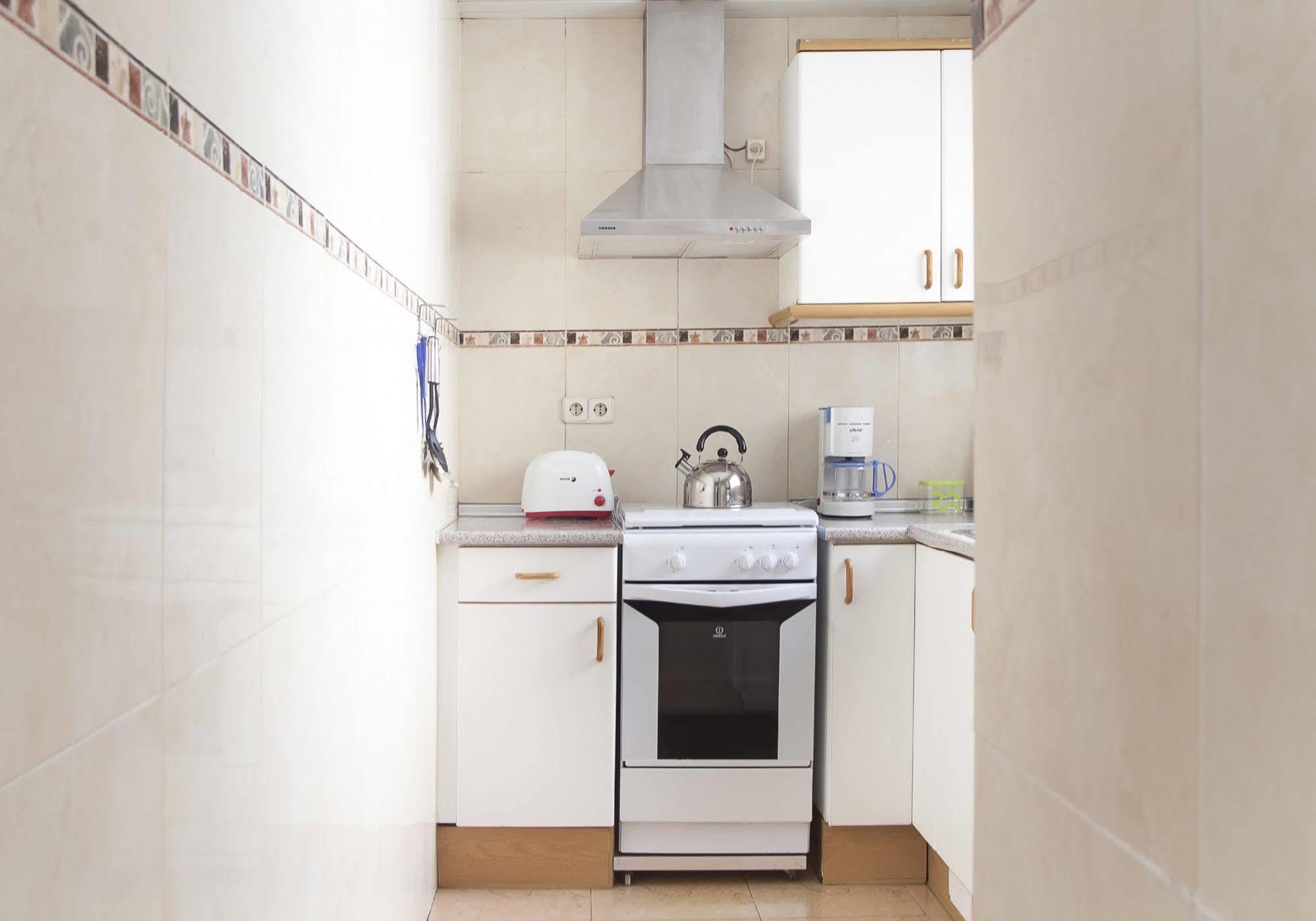 Apartamentos Tarradellas Sants Estacio Barcelona Exterior photo