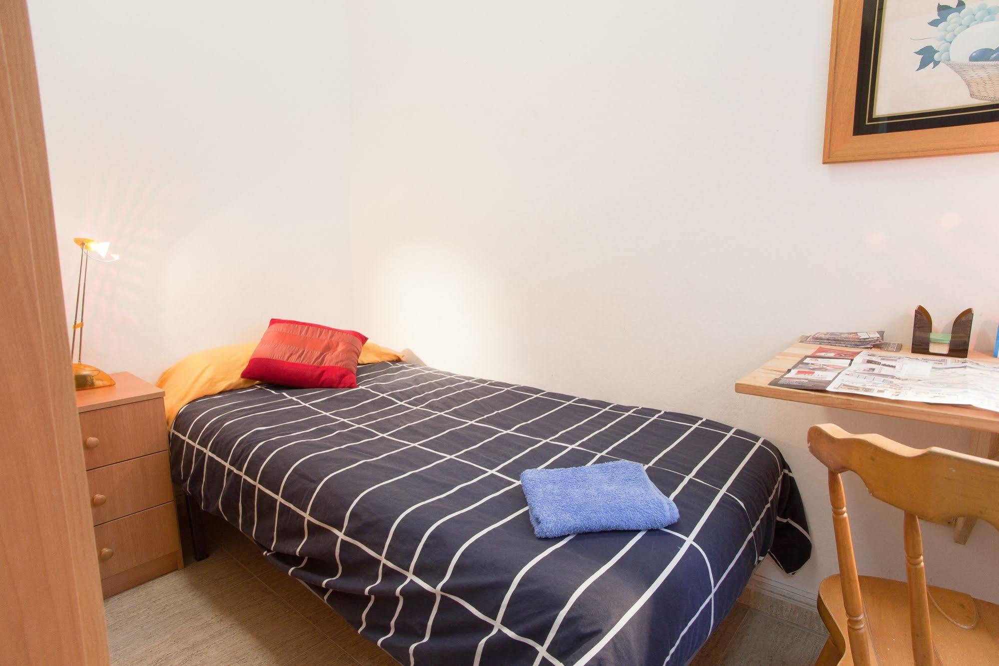 Apartamentos Tarradellas Sants Estacio Barcelona Exterior photo