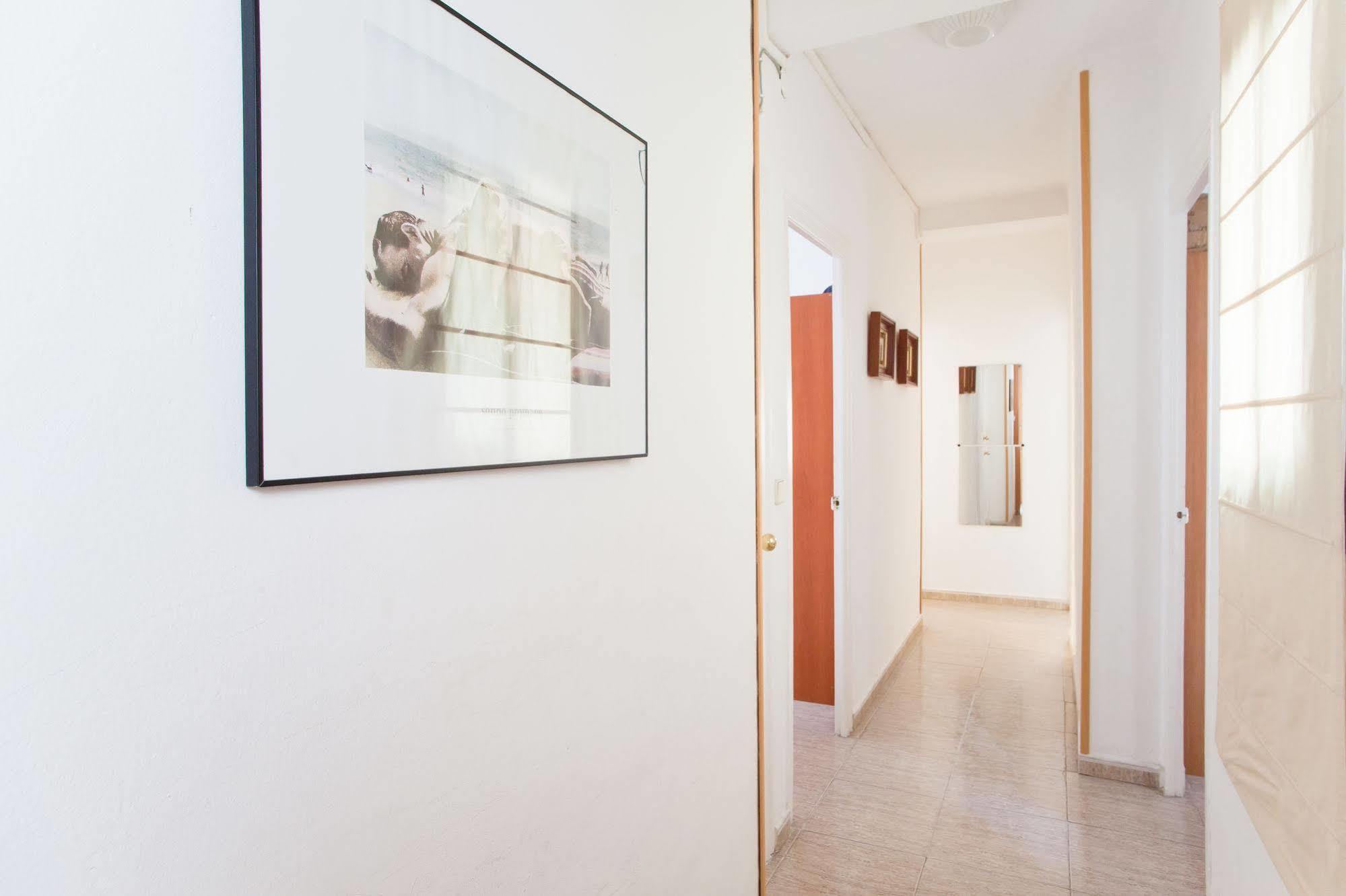 Apartamentos Tarradellas Sants Estacio Barcelona Exterior photo