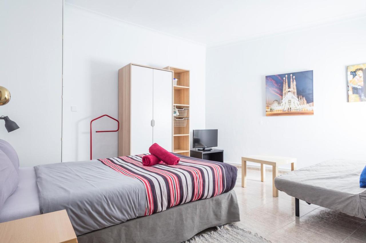 Apartamentos Tarradellas Sants Estacio Barcelona Exterior photo