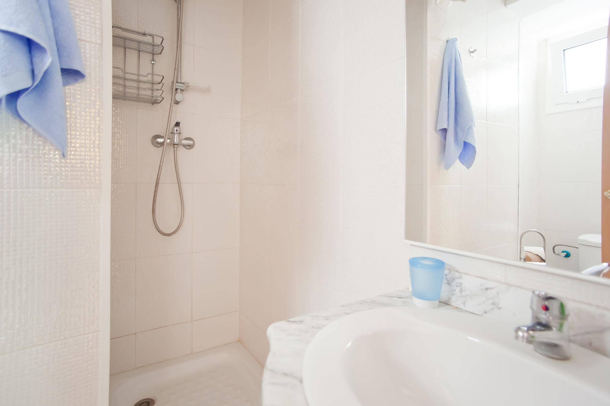 Apartamentos Tarradellas Sants Estacio Barcelona Exterior photo